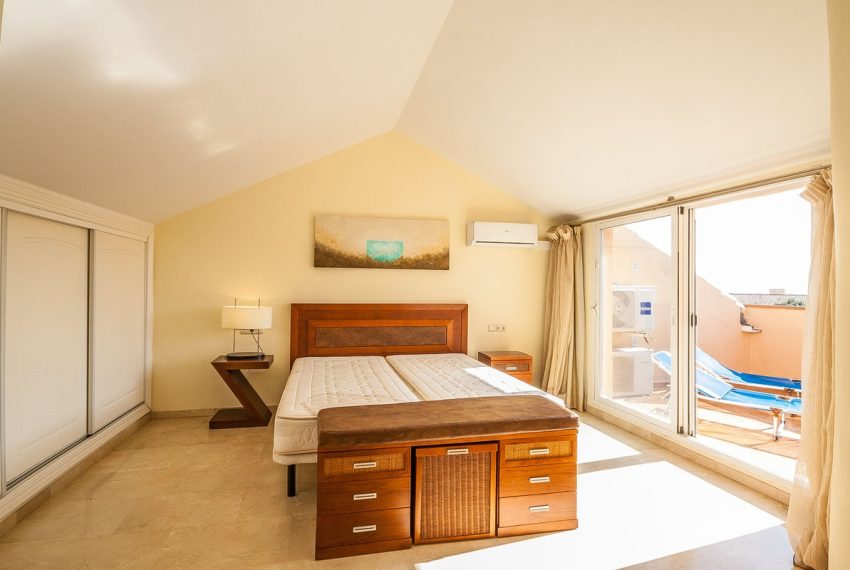 R4978690-Apartment-For-Sale-Elviria-Penthouse-2-Beds-105-Built-9