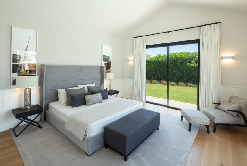 R4978843-Villa-For-Sale-Nueva-Andalucia-Detached-4-Beds-240-Built-10
