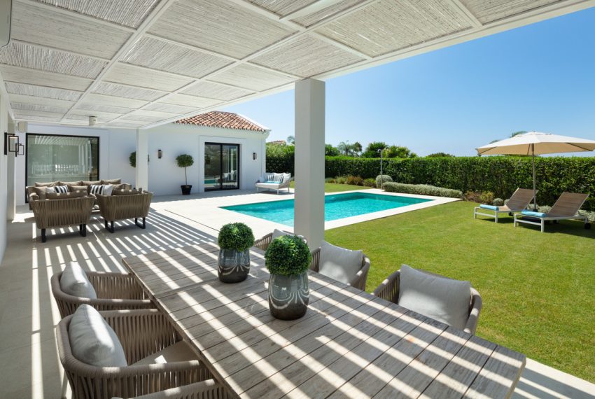 R4978843-Villa-For-Sale-Nueva-Andalucia-Detached-4-Beds-240-Built-16