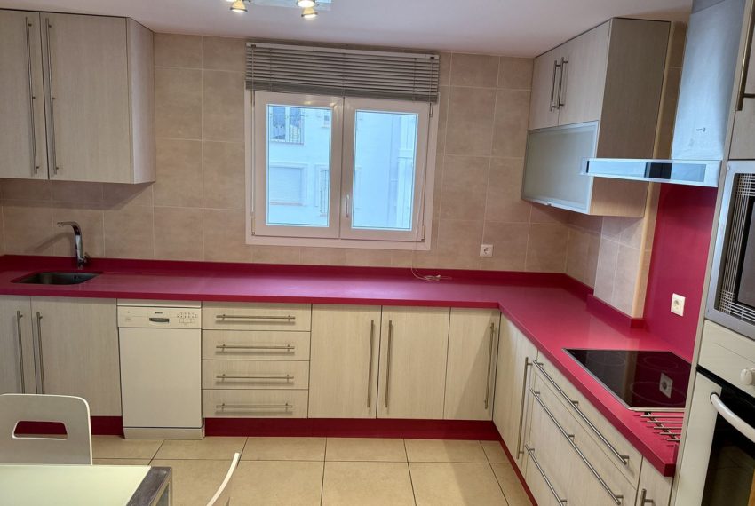 R4978912-Apartment-For-Sale-La-Campana-Middle-Floor-4-Beds-178-Built-2