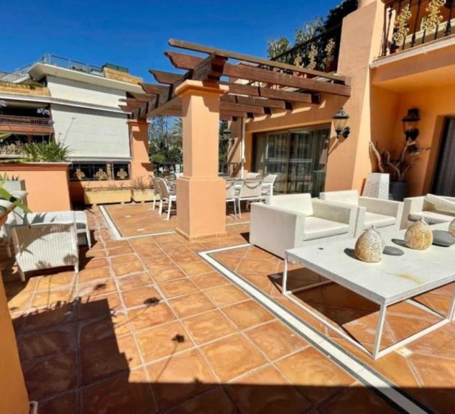 R4979047-Image 1-Middle Floor - 3 Beds - 270 Built