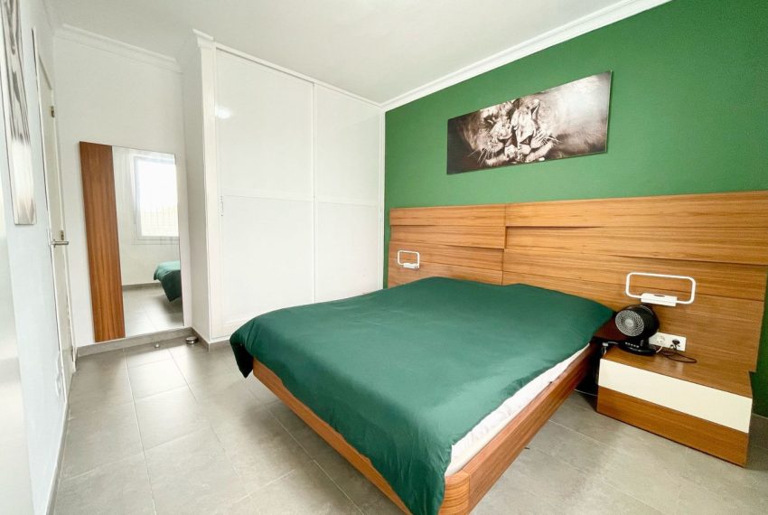 R4980703-Villa-For-Sale-Coin-Detached-2-Beds-161-Built-15