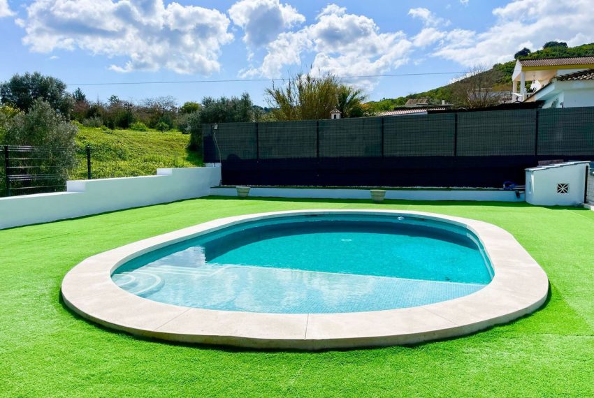 R4980703-Villa-For-Sale-Coin-Detached-2-Beds-161-Built-5