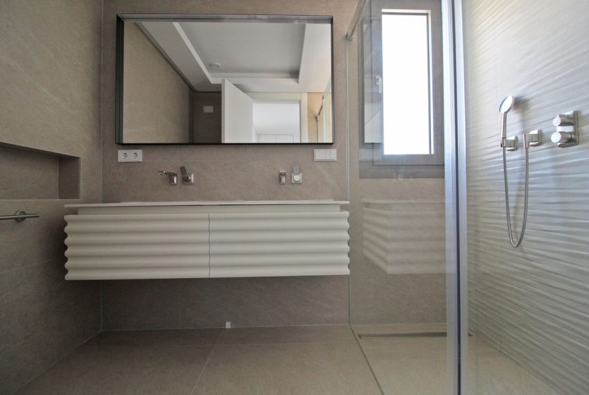 R4981474-Apartment-For-Sale-La-Quinta-Middle-Floor-3-Beds-139-Built-16
