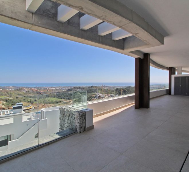 R4981474-Image 1-Middle Floor - 3 Beds - 139 Built