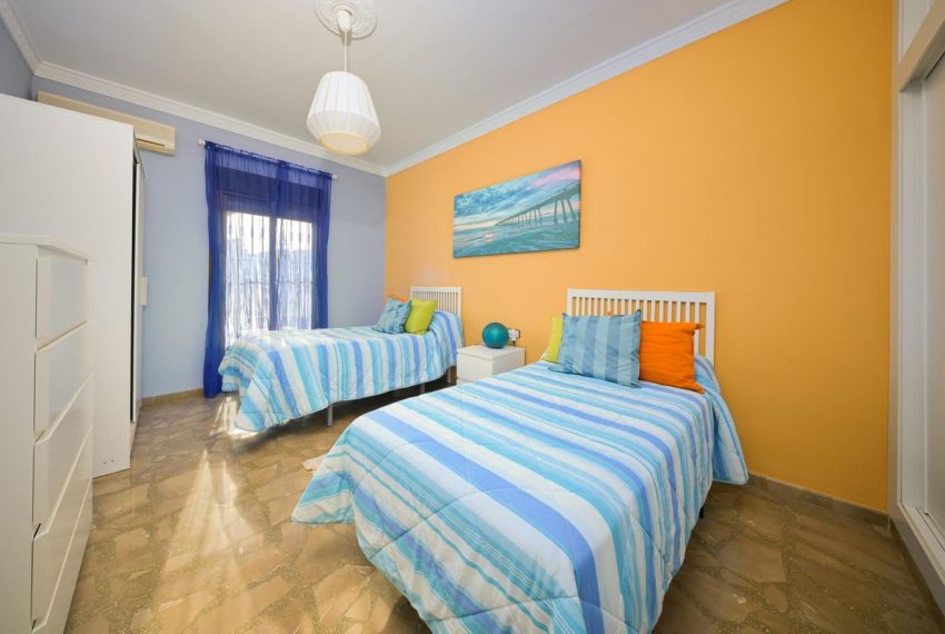 R4981801-Villa-For-Sale-Coin-Detached-5-Beds-320-Built-13