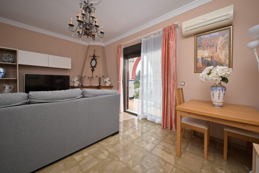 R4981801-Villa-For-Sale-Coin-Detached-5-Beds-320-Built-4