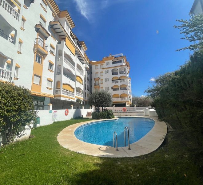 R4982668-Image 1-Middle Floor - 2 Beds - 92 Built