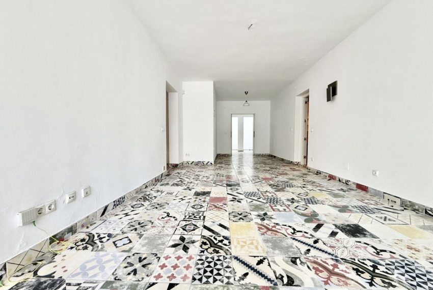 R4982698-Villa-For-Sale-Nueva-Andalucia-Semi-Detached-3-Beds-150-Built-16