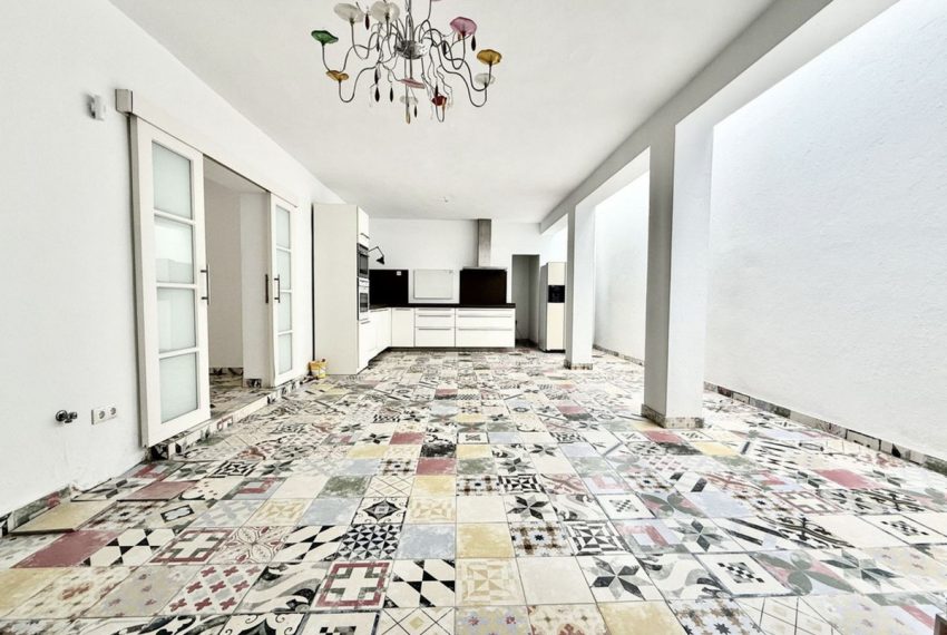 R4982698-Villa-For-Sale-Nueva-Andalucia-Semi-Detached-3-Beds-150-Built-3