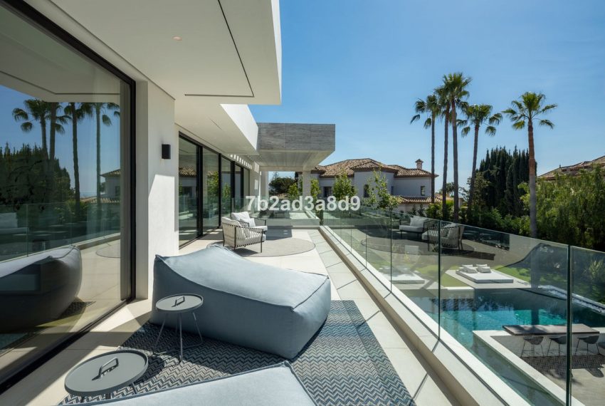 R4982857-Villa-For-Sale-Nueva-Andalucia-Detached-6-Beds-843-Built-8