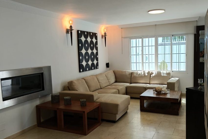 R4984426-Villa-For-Sale-San-Pedro-de-Alcantara-Detached-4-Beds-215-Built-4