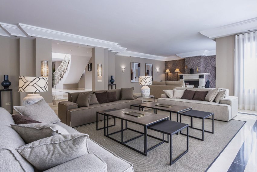R4986679-Villa-For-Sale-El-Madronal-Detached-7-Beds-1165-Built-8