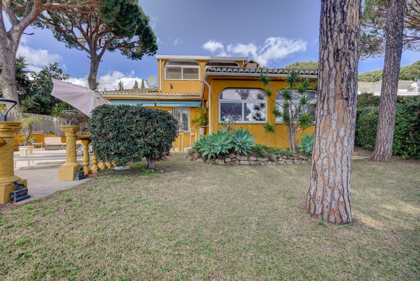 R4986874-Villa-For-Sale-Calahonda-Detached-4-Beds-126-Built-18