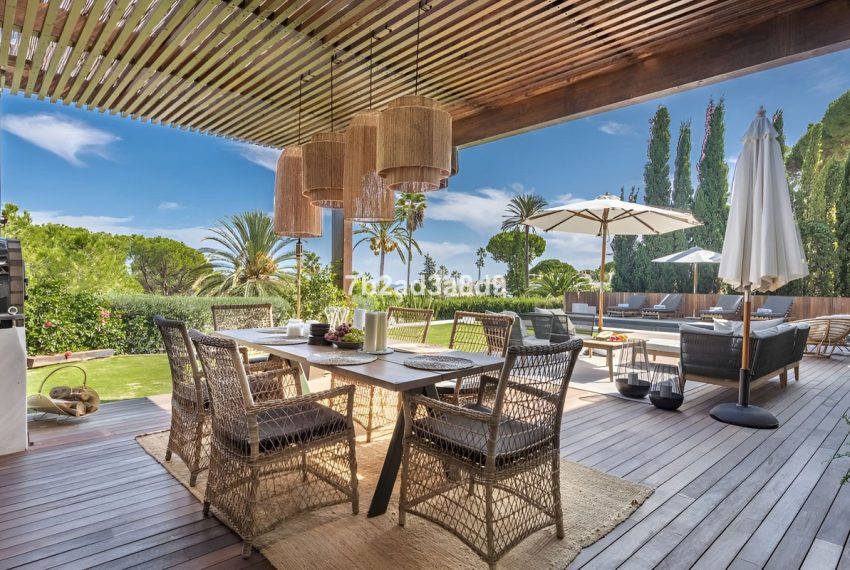 R4986928-Villa-For-Sale-Nueva-Andalucia-Detached-5-Beds-571-Built-4