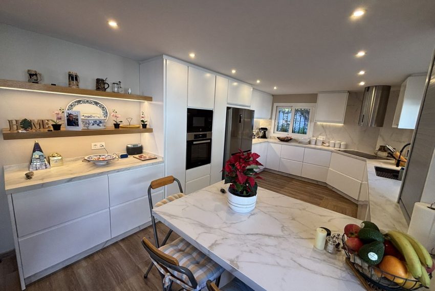 R4987156-Villa-For-Sale-Atalaya-Detached-4-Beds-206-Built-17