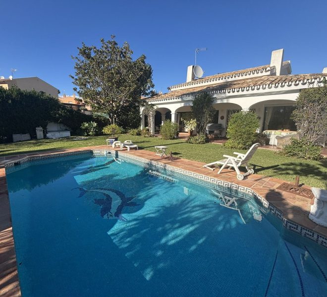 R4987156-Image 1-Detached - 4 Beds - 206 Built