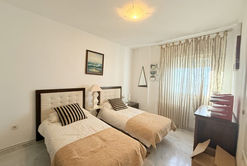 R4987393-Apartment-For-Sale-The-Golden-Mile-Penthouse-4-Beds-199-Built-13