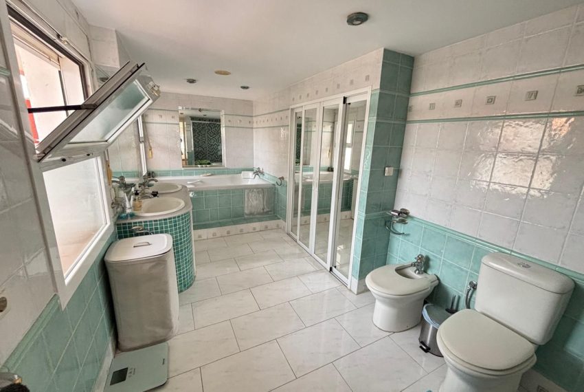 R4987597-Villa-For-Sale-Cabopino-Detached-7-Beds-477-Built-13