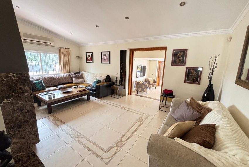 R4987597-Villa-For-Sale-Cabopino-Detached-7-Beds-477-Built-9