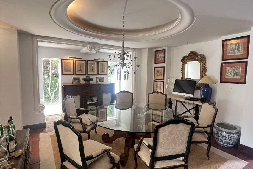 R4987702-Villa-For-Sale-Estepona-Detached-6-Beds-400-Built-10
