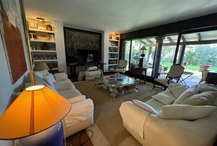 R4987702-Villa-For-Sale-Estepona-Detached-6-Beds-400-Built-13