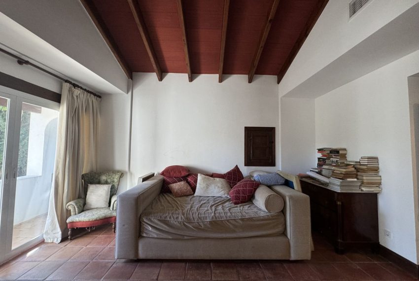 R4987702-Villa-For-Sale-Estepona-Detached-6-Beds-400-Built-14
