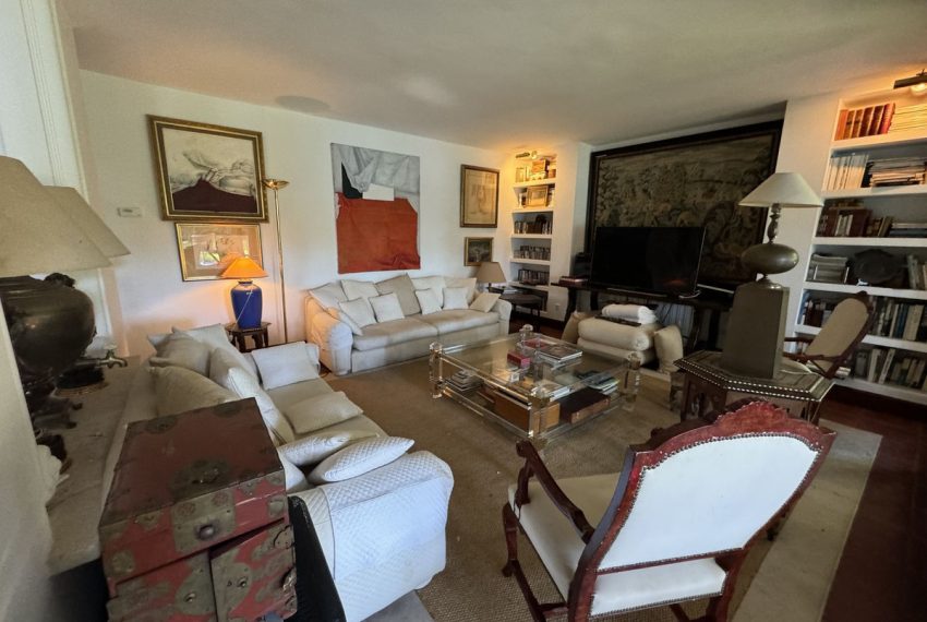 R4987702-Villa-For-Sale-Estepona-Detached-6-Beds-400-Built-9