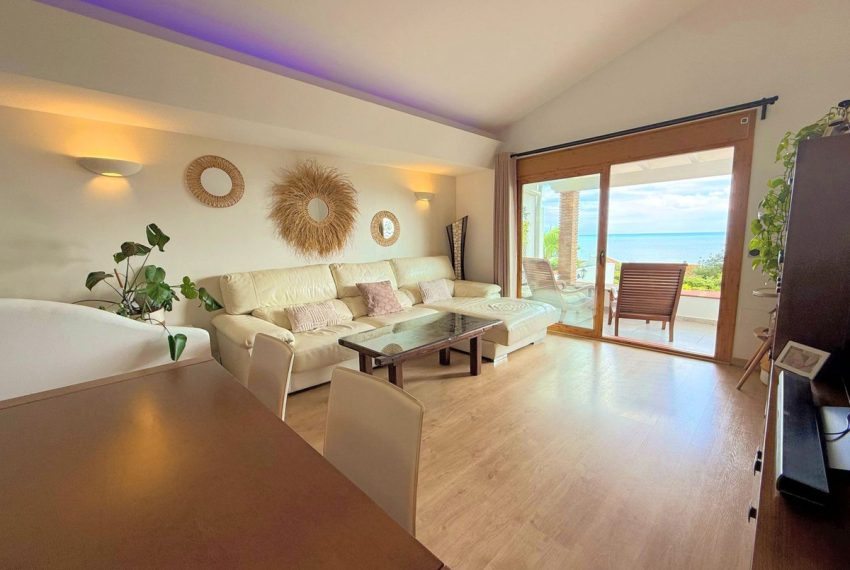 R4987918-Villa-For-Sale-Estepona-Semi-Detached-3-Beds-123-Built-10