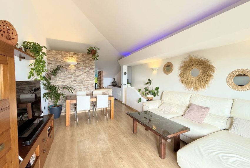 R4987918-Villa-For-Sale-Estepona-Semi-Detached-3-Beds-123-Built-15