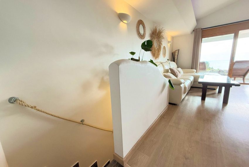 R4987918-Villa-For-Sale-Estepona-Semi-Detached-3-Beds-123-Built-8