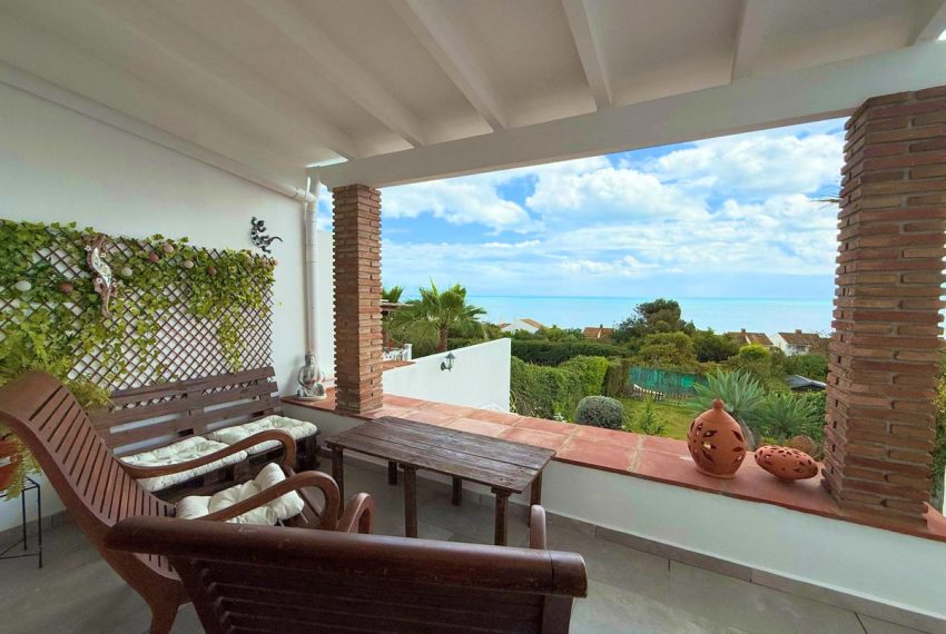 R4987918-Villa-For-Sale-Estepona-Semi-Detached-3-Beds-123-Built-9