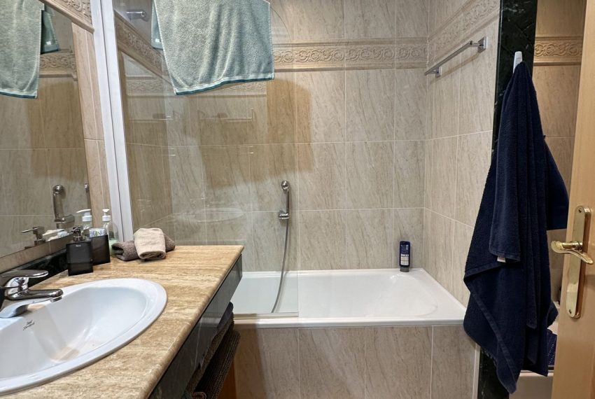 R4988815-Apartment-For-Sale-Estepona-Penthouse-2-Beds-95-Built-11