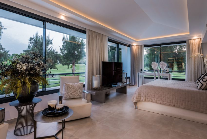 R4988836-Villa-For-Sale-Nueva-Andalucia-Detached-5-Beds-550-Built-15