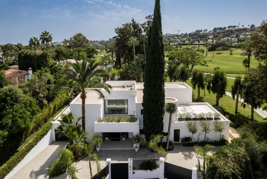 R4988836-Villa-For-Sale-Nueva-Andalucia-Detached-5-Beds-550-Built-4