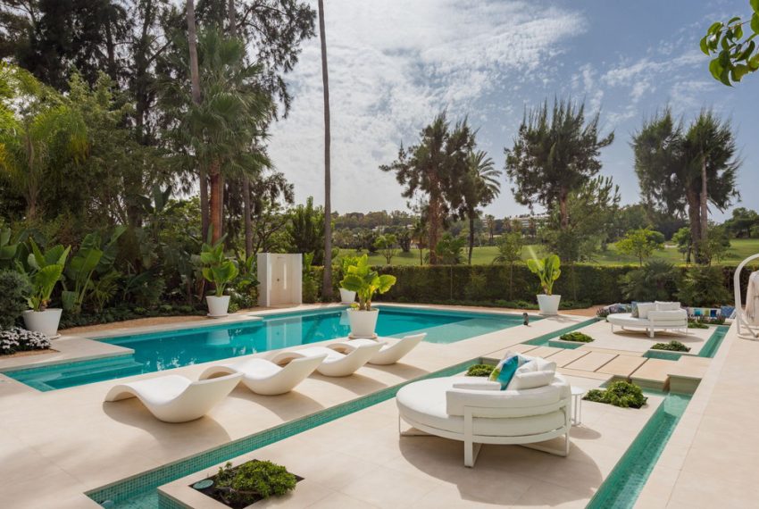 R4988836-Villa-For-Sale-Nueva-Andalucia-Detached-5-Beds-550-Built-6