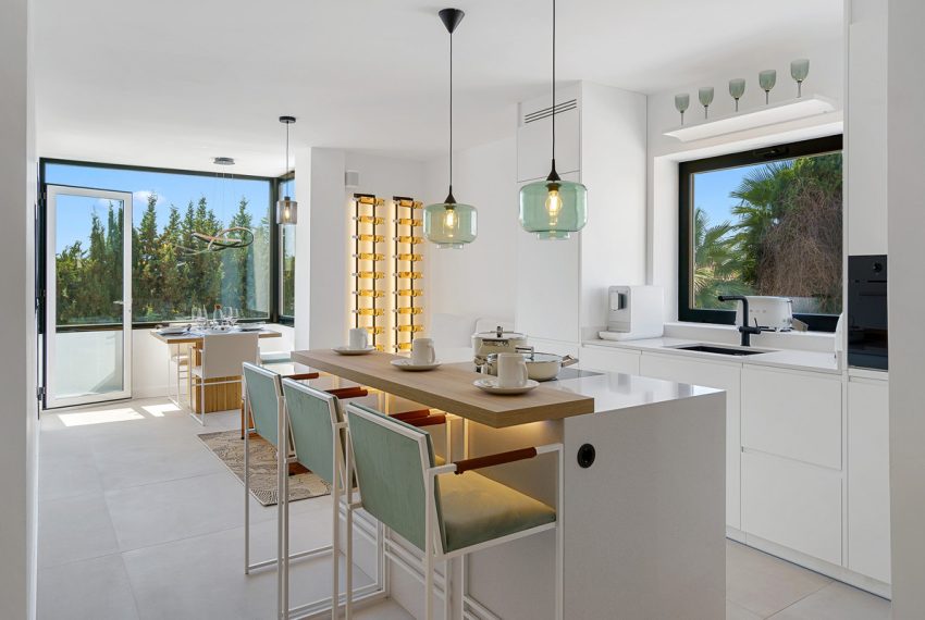 R4989955-Apartment-For-Sale-Nueva-Andalucia-Penthouse-3-Beds-134-Built-1