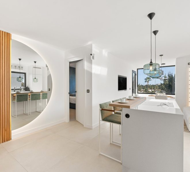 R4989955-Image 1-Penthouse - 3 Beds - 134 Built