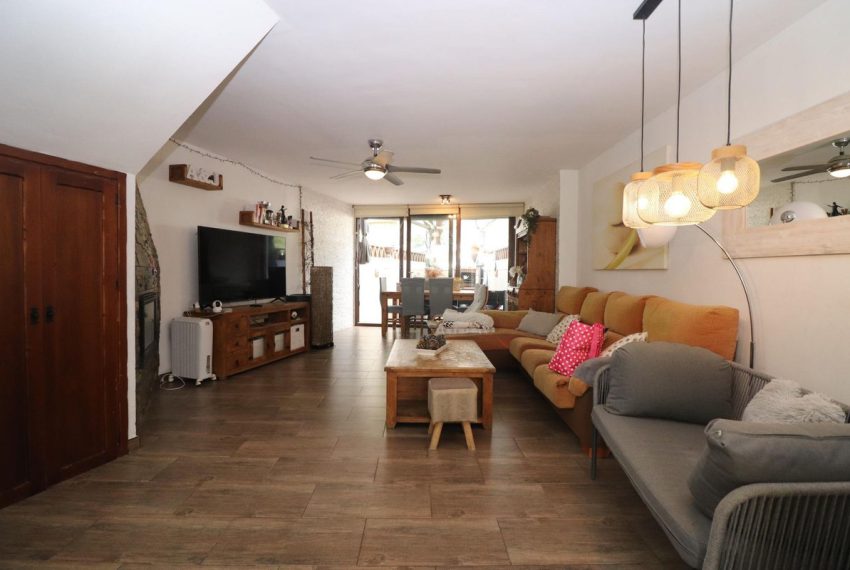 R4990528-Townhouse-For-Sale-Marbella-Terraced-3-Beds-132-Built-2