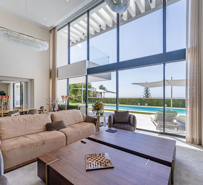 R4990576-Image 1-Detached - 6 Beds - 632 Built