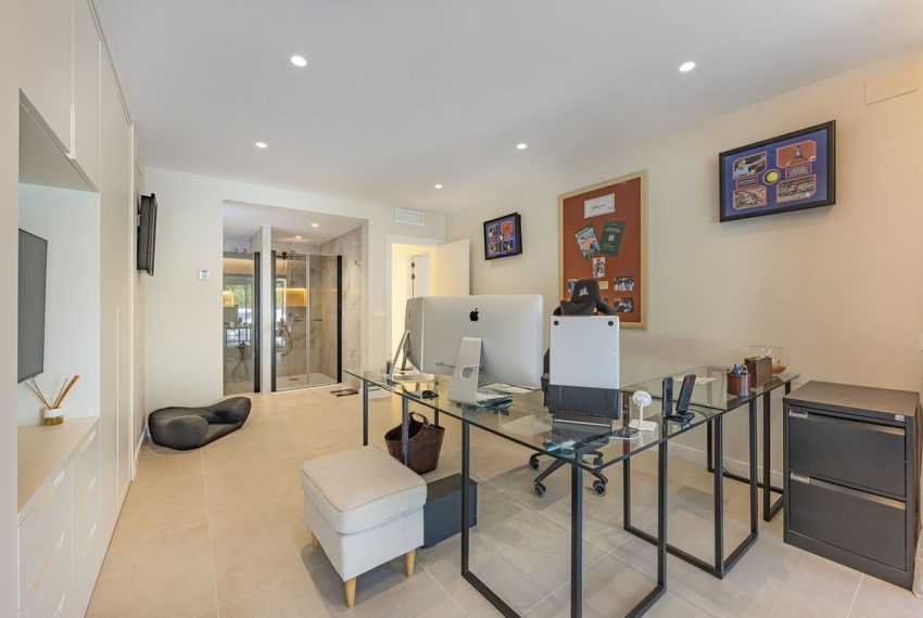 R4990588-Apartment-For-Sale-Marbella-Middle-Floor-3-Beds-196-Built