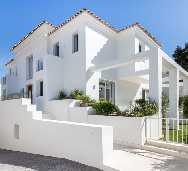 R4990609-Image 1-Detached - 5 Beds - 588 Built