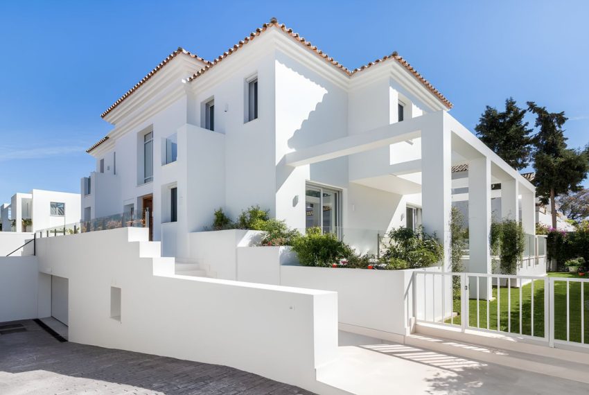 R4990609-Villa-For-Sale-Cortijo-Blanco-Detached-5-Beds-588-Built