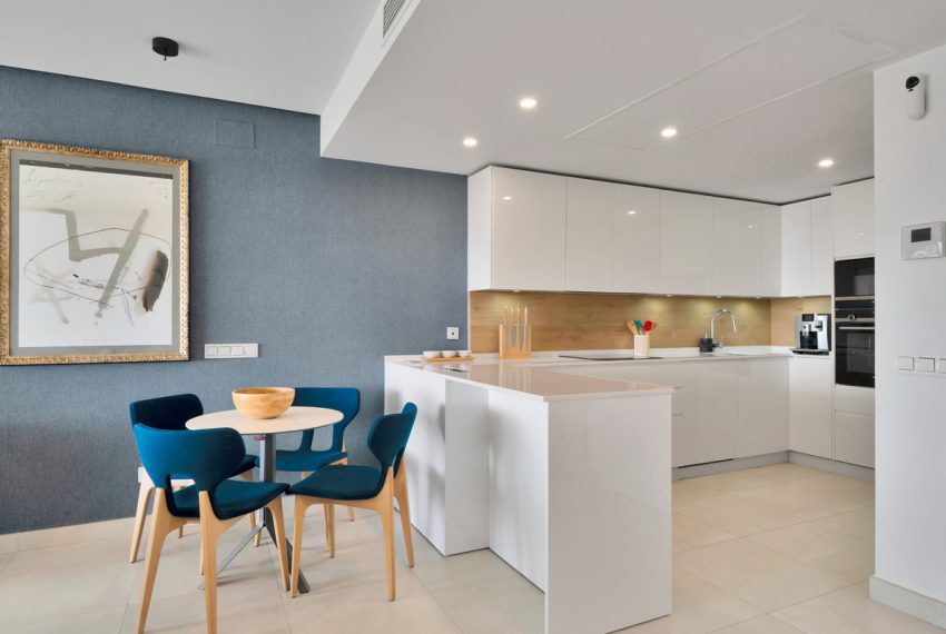 R4990792-Apartment-For-Sale-Marbella-Middle-Floor-3-Beds-163-Built-3