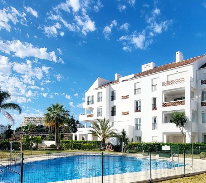 R4990969-Image 1-Penthouse - 4 Beds - 181 Built