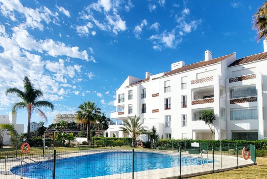 R4990969-Apartment-For-Sale-Miraflores-Penthouse-4-Beds-181-Built