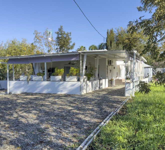 R4991137-Image 1-Finca - 2 Beds - 113 Built