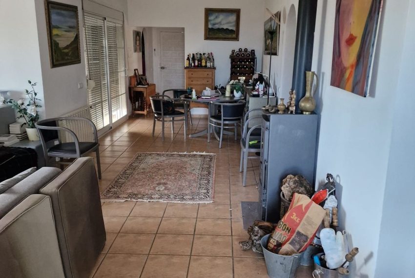 R4991626-Villa-For-Sale-Guaro-Finca-4-Beds-150-Built-10