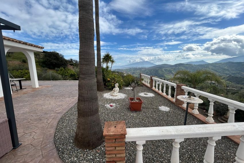 R4991626-Villa-For-Sale-Guaro-Finca-4-Beds-150-Built-6