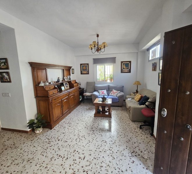 R4991761-Image 1-Ground Floor - 2 Beds - 80 Built